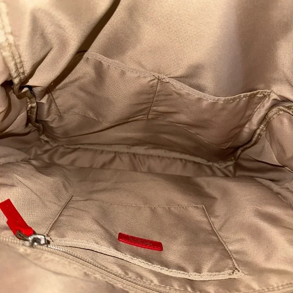Tumi Meggie Voyageur Red Backpack Nylon Bag Travel Silver NEW - Picture 6 of 8